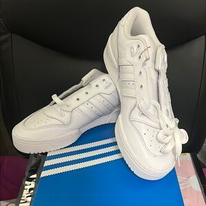 Adidas Rivalry Low Sneakers